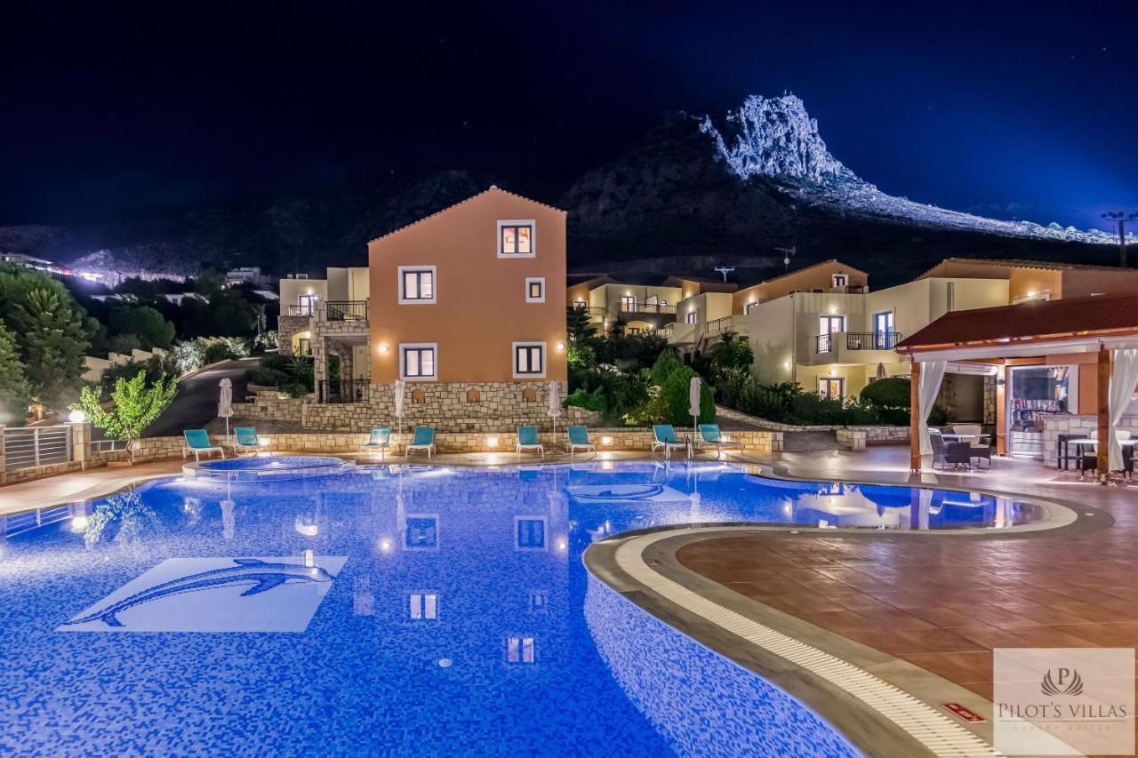 הרסוניסוס Pilot'S Villas Luxury Suites מראה חיצוני תמונה