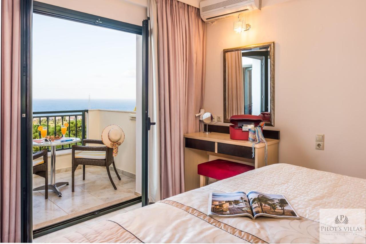 הרסוניסוס Pilot'S Villas Luxury Suites מראה חיצוני תמונה