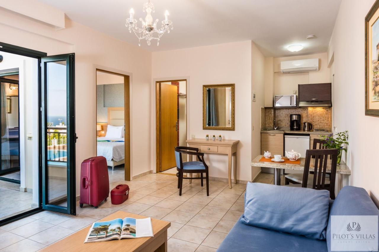 הרסוניסוס Pilot'S Villas Luxury Suites מראה חיצוני תמונה