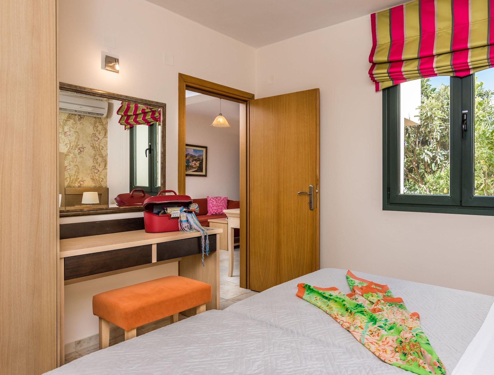 הרסוניסוס Pilot'S Villas Luxury Suites מראה חיצוני תמונה