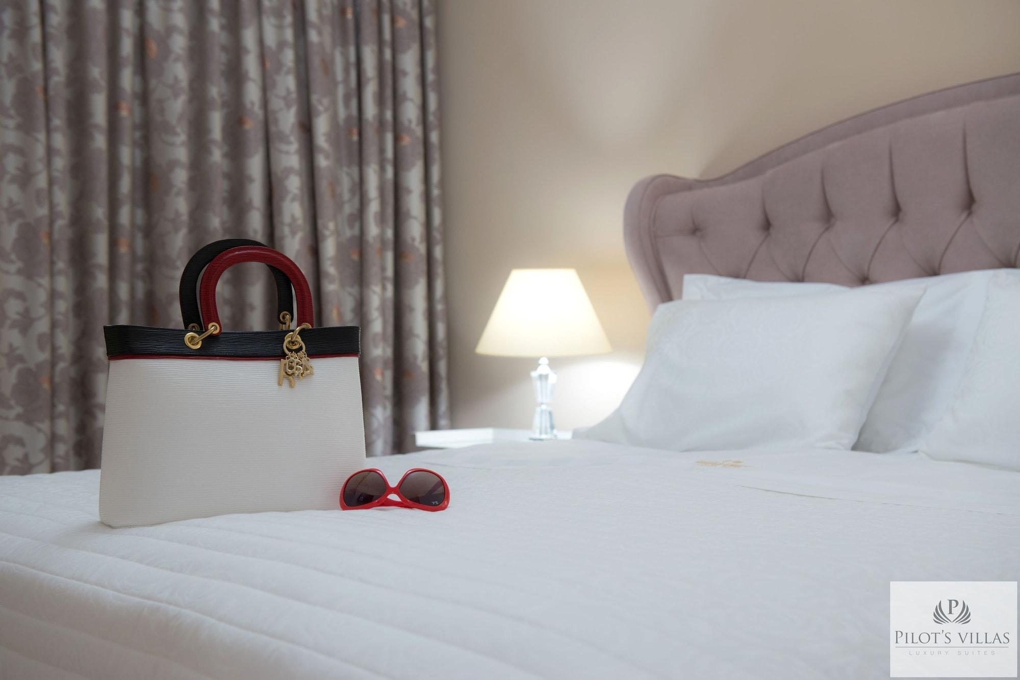 הרסוניסוס Pilot'S Villas Luxury Suites מראה חיצוני תמונה