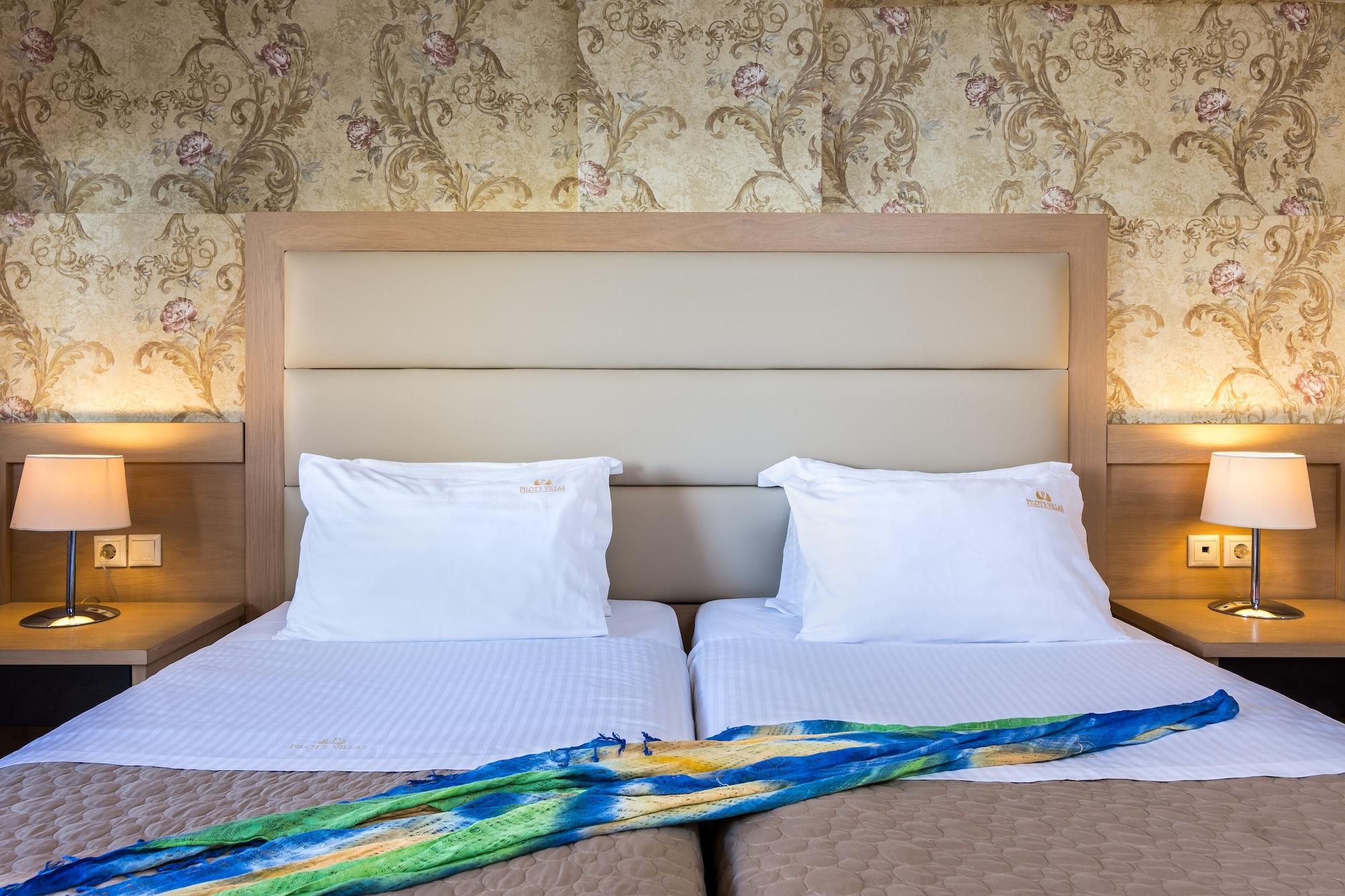 הרסוניסוס Pilot'S Villas Luxury Suites מראה חיצוני תמונה