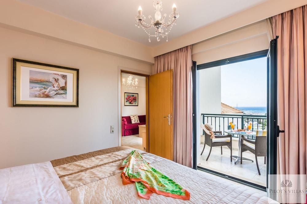 הרסוניסוס Pilot'S Villas Luxury Suites מראה חיצוני תמונה
